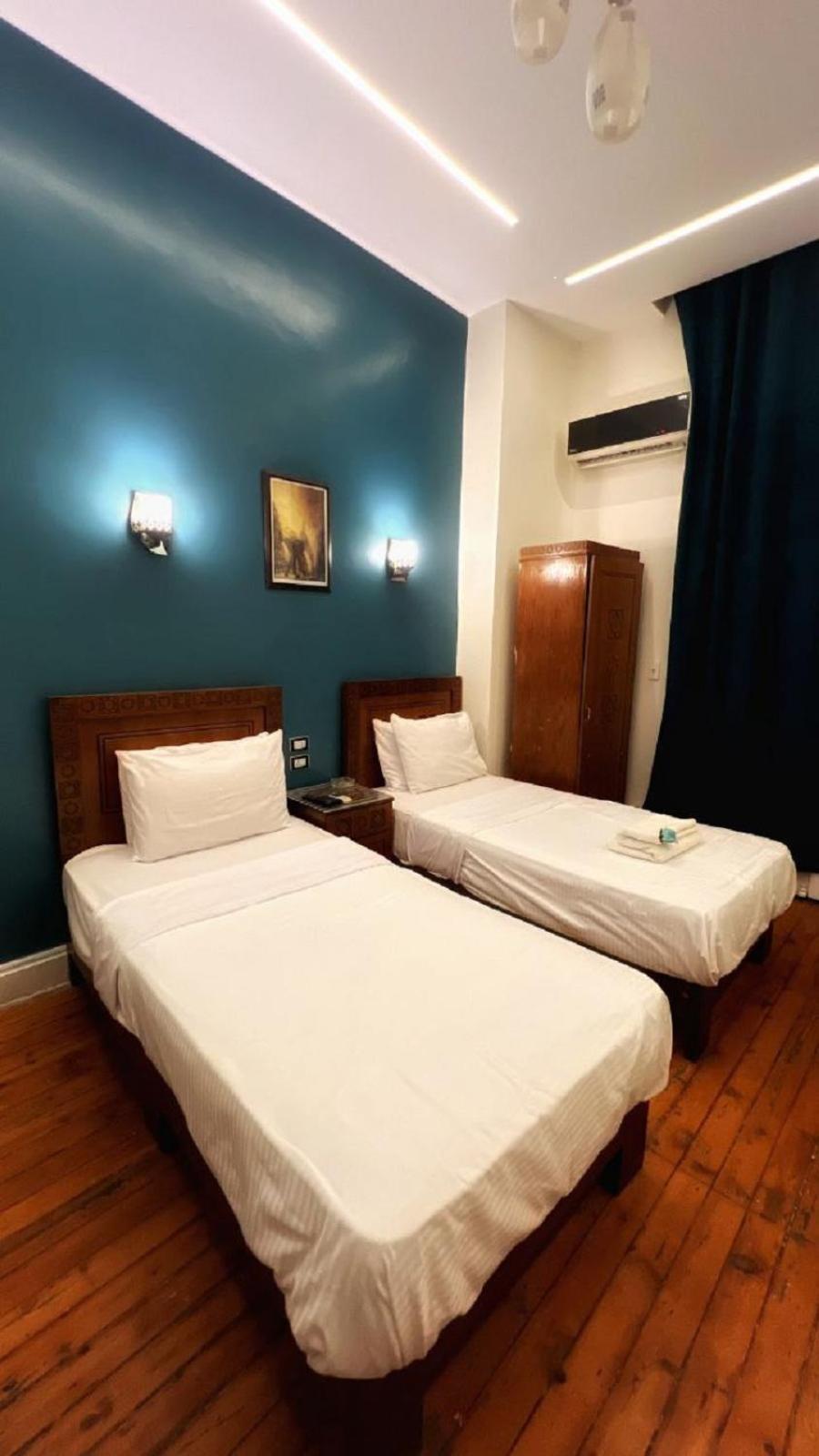 Minerva Grand Hostel Il Cairo Esterno foto