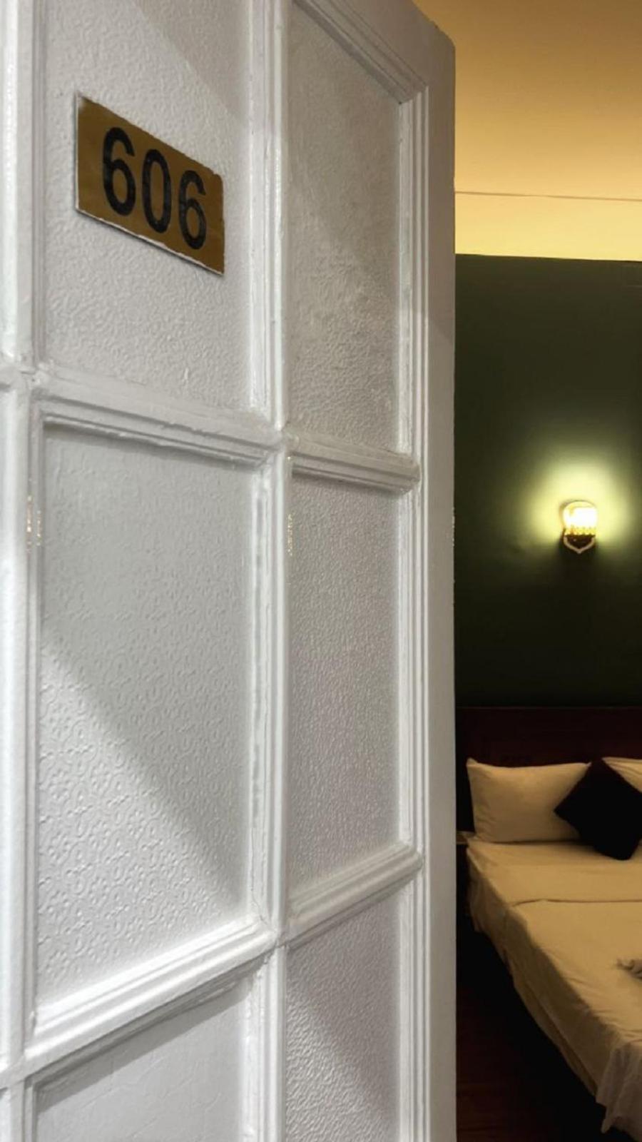 Minerva Grand Hostel Il Cairo Esterno foto