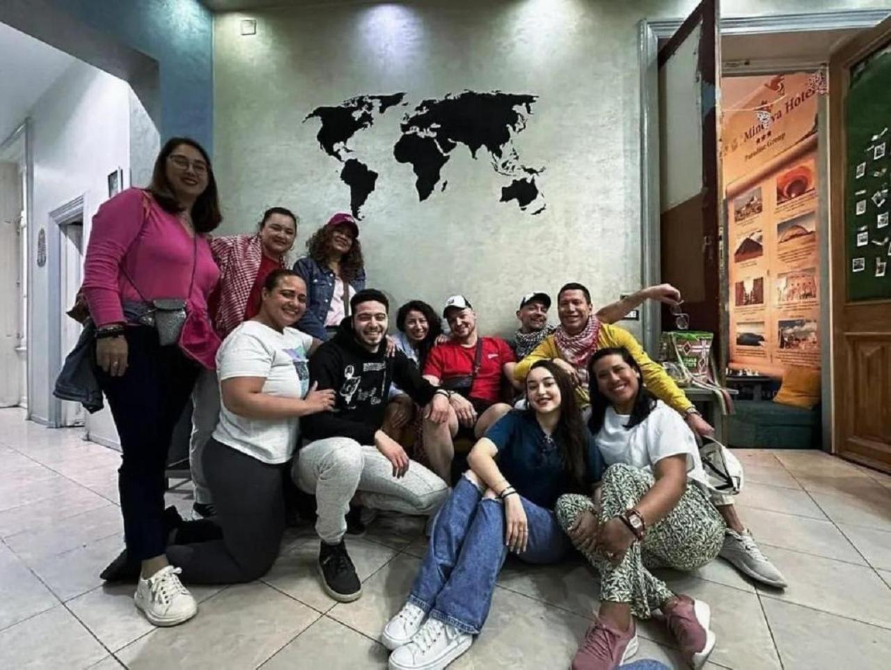 Minerva Grand Hostel Il Cairo Esterno foto